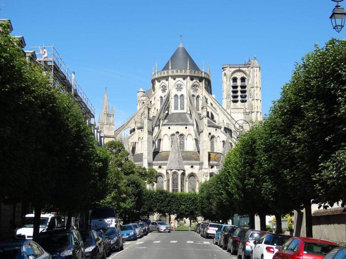 Appartement Coquet Centre Ville Filigrando Μπουρζ Εξωτερικό φωτογραφία
